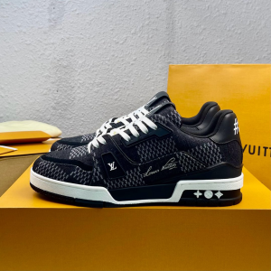Trainer Series Low-Top Fashion Board Shoes Sneakers image 1