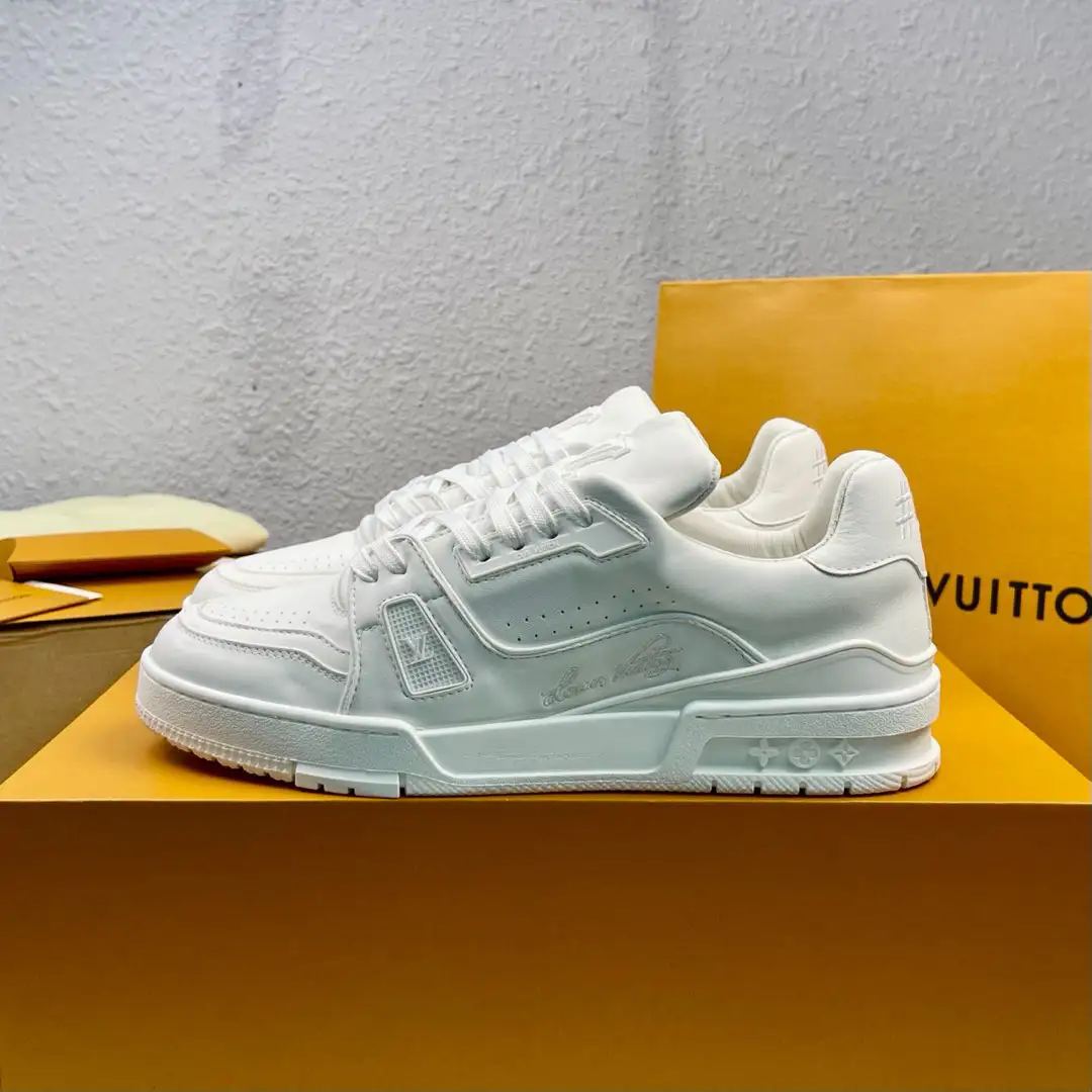 Trainer Series Low-Top Fashion Board Shoes Sneakers image 1