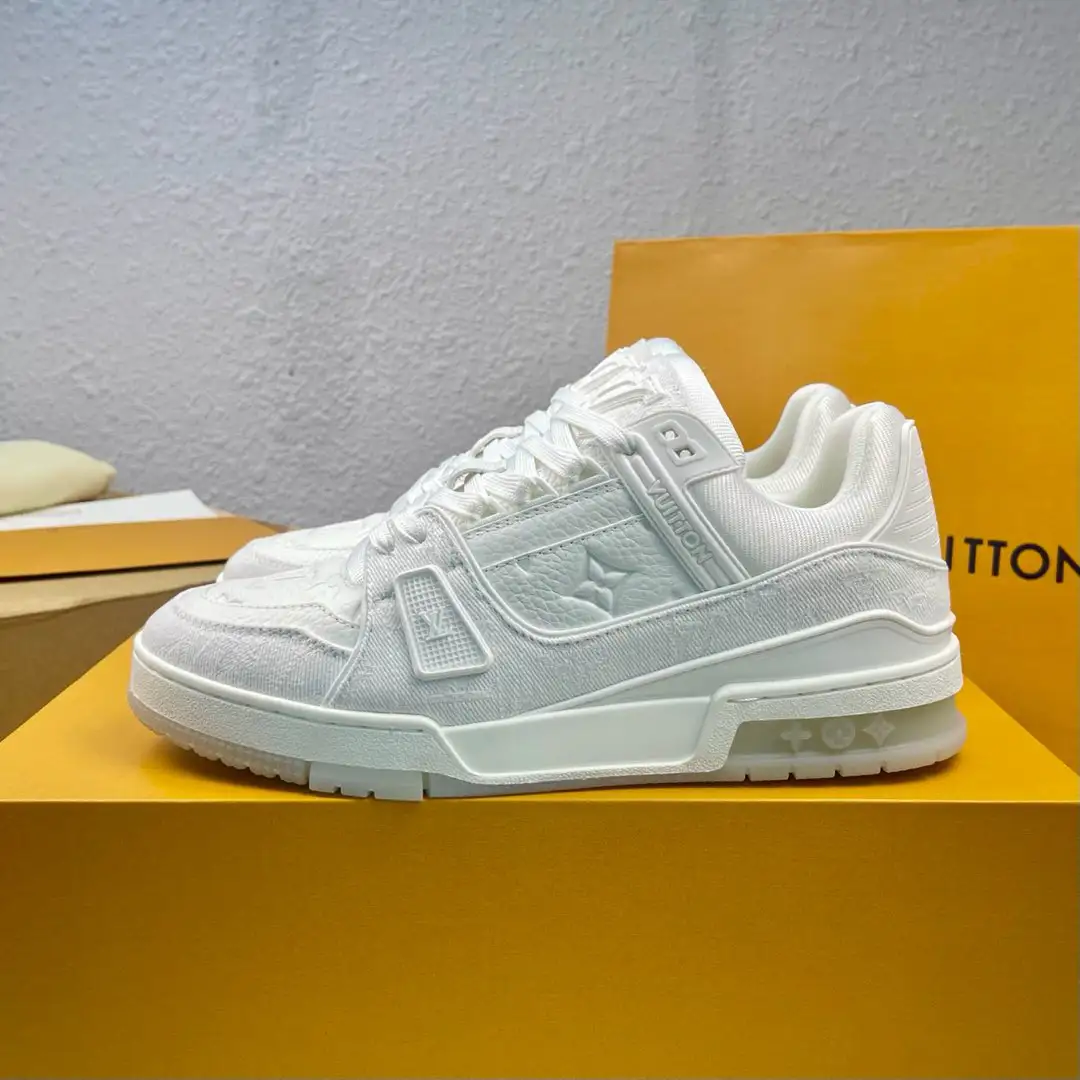 Trainer Series Low-Top Fashion Board Shoes Sneakers image 1