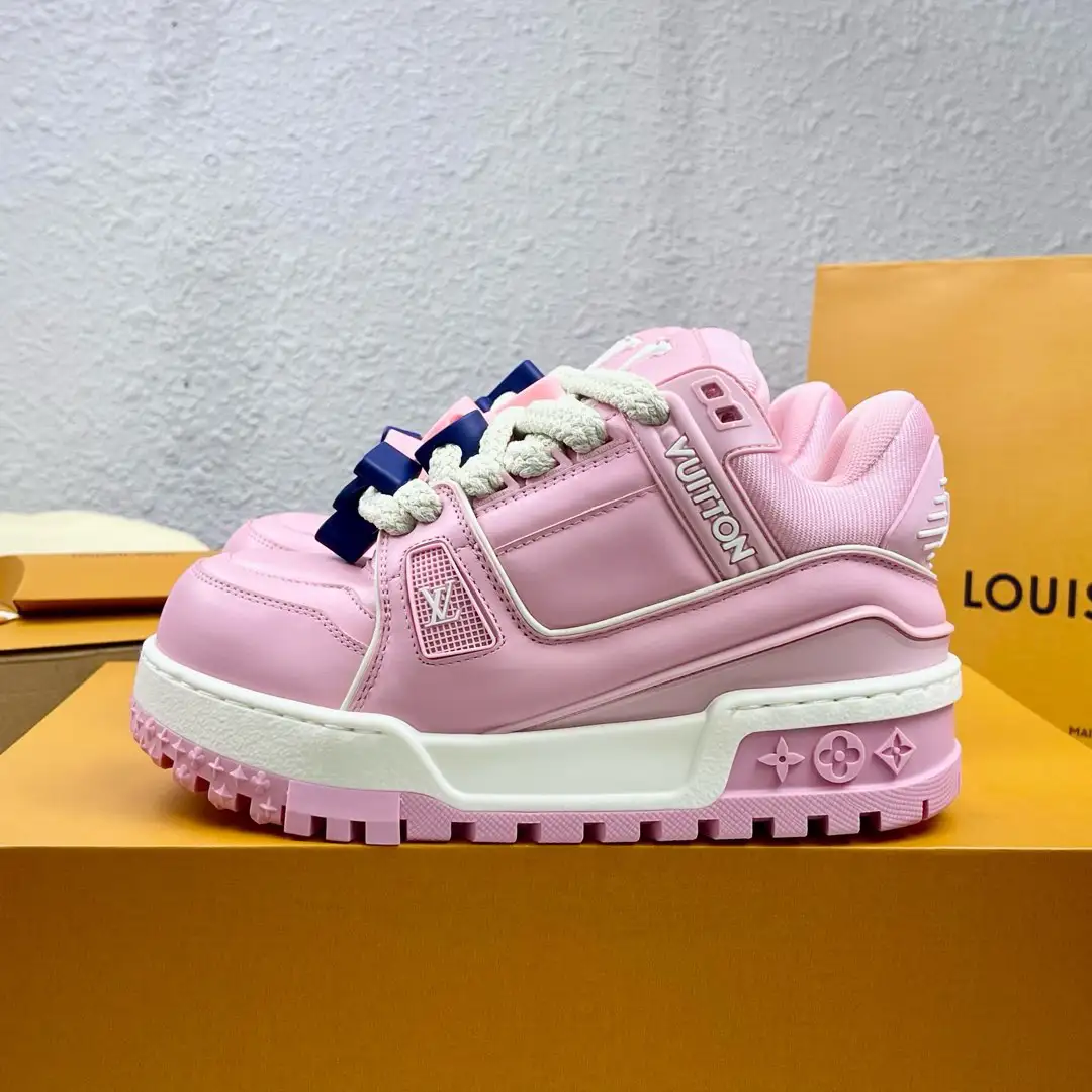 Unisex Low-Top Chunky Leather Trainer Sneakers image 1