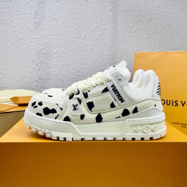 Runway Chunky Trainer Low-Top Casual Sneakers image 1