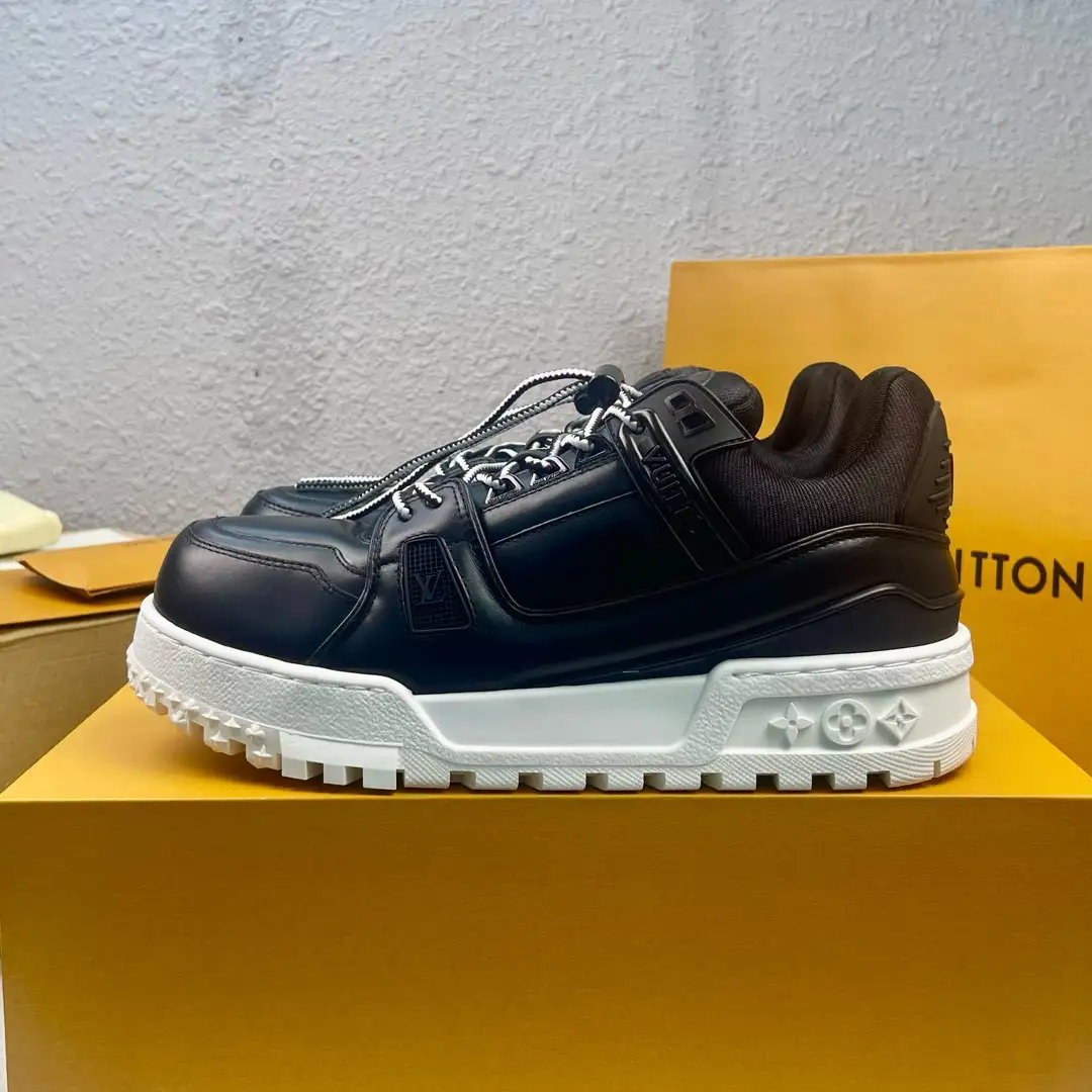 P370 Runway Style Puffy Trainer Low-Top Sneakers image 1
