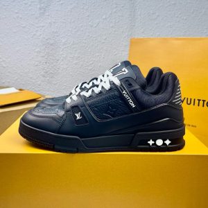 Trainer Series Low-Top Fashion Skate Shoes image 1