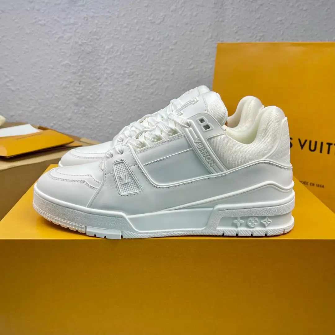 Trainer Series Low-Top Fashion Skate Shoes image 1