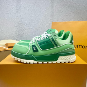 Runway Chunky Trainer Low-Top Unisex Sports Shoes image 1