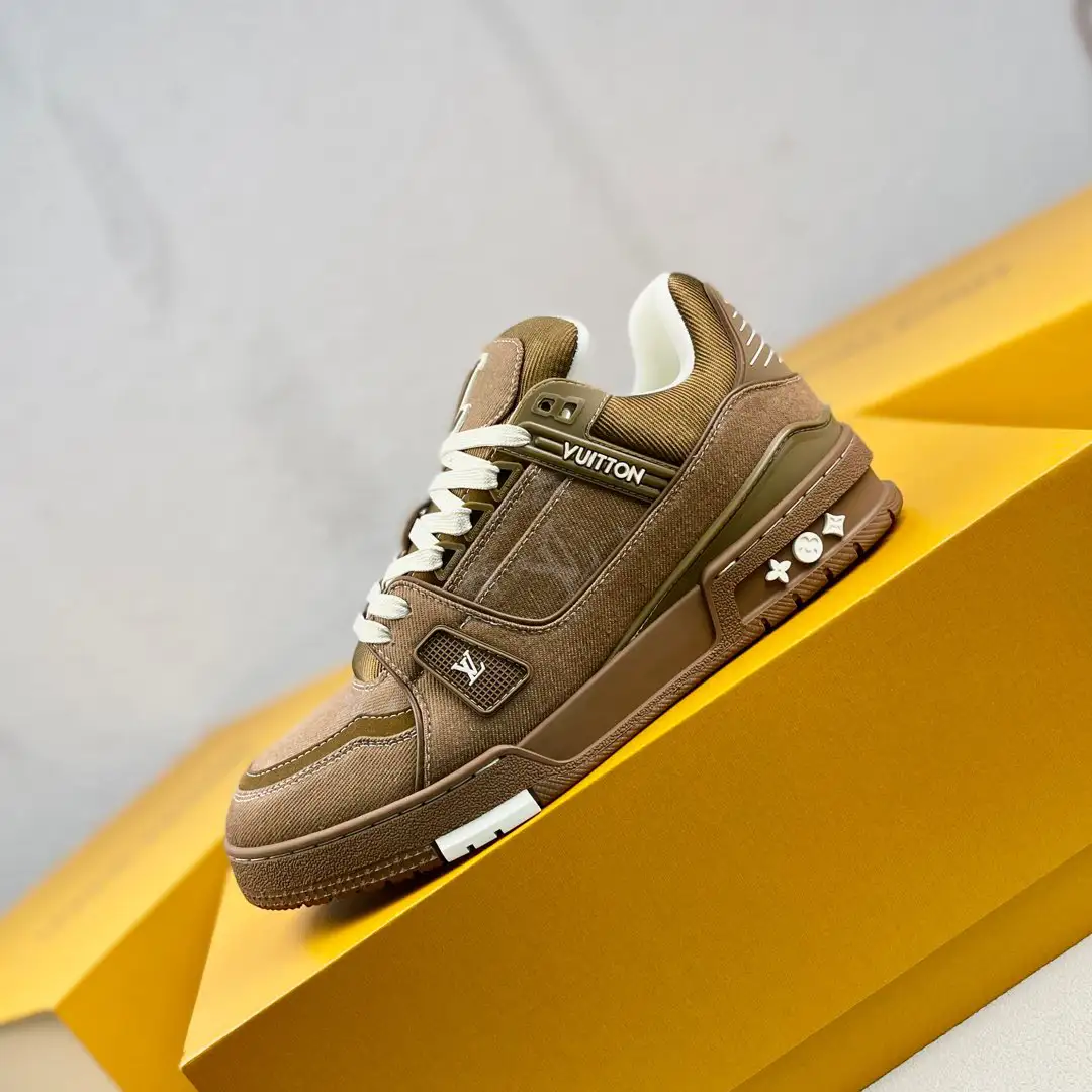 Trainer Series Low-Top Fashion Sneakers image 1