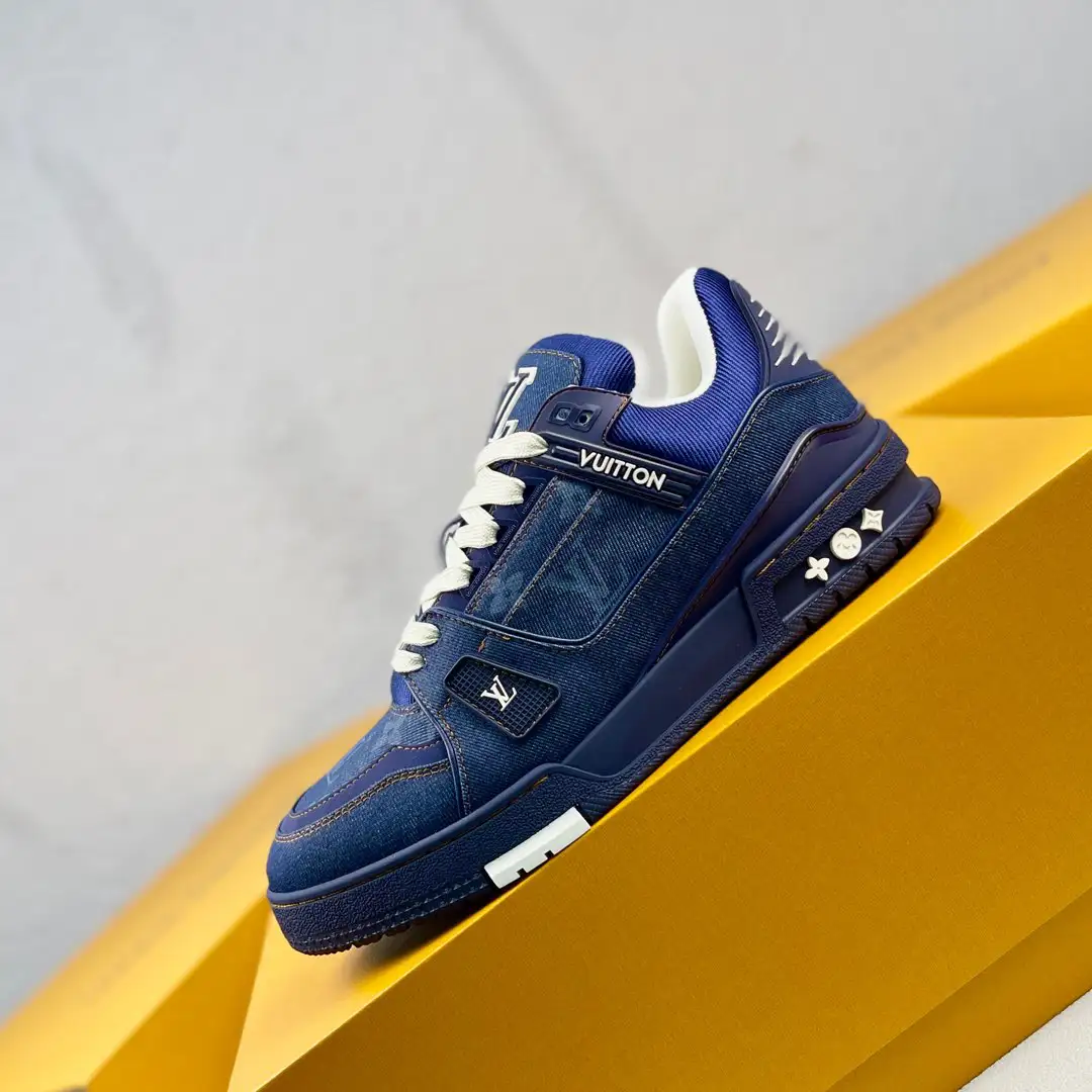 Trainer Series Low-Top Fashion Sneakers image 1