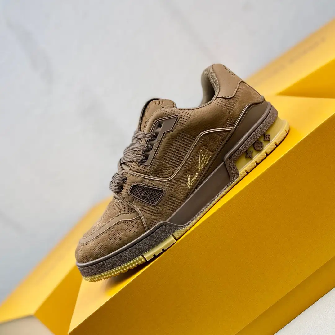 Trainer Series Low-Top Fashion Shoes image 1