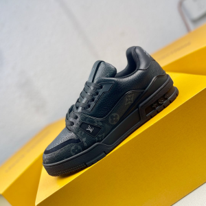 Trainer Series Low-Top Fashion Sneakers image 1