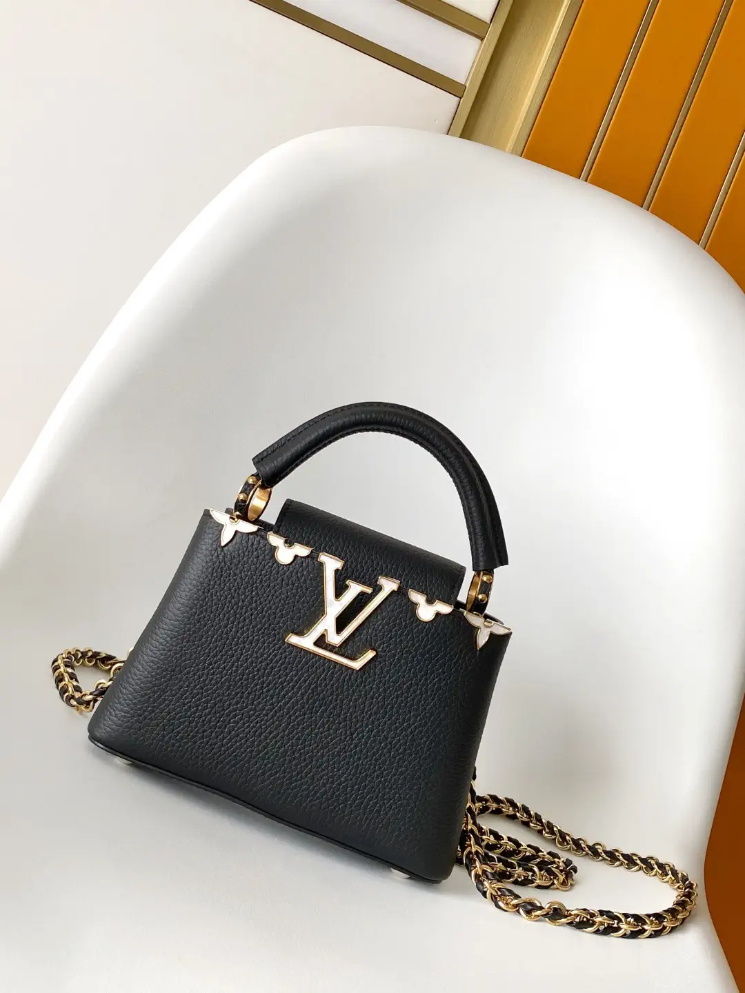 Louis Vuitton Capucines Top Handle Bag image 1
