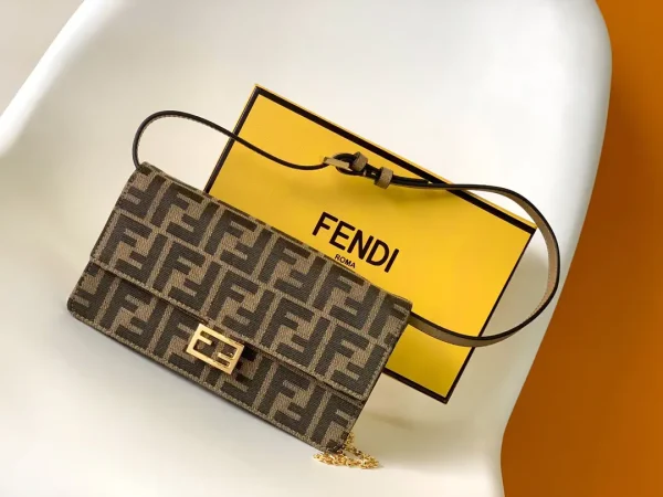 FENDI Compact Baguette Bag image 1