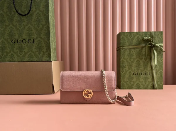 Gucci Dusty Rose Chain Crossbody Bag image 1