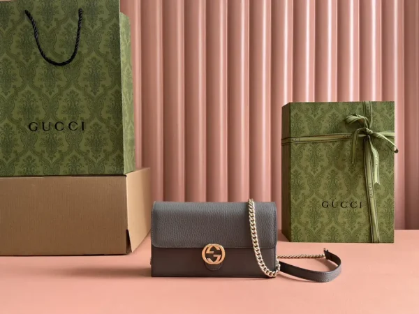Gucci Interlocking G Chain Crossbody Bag image 1