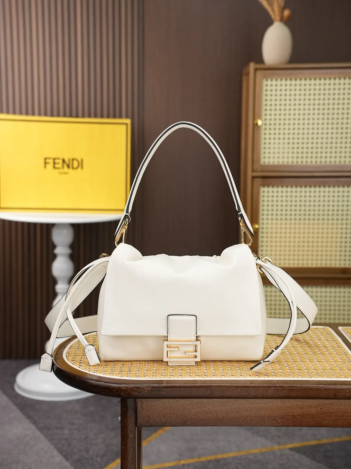 FENDI Mamma Baguette Shoulder Bag image 1