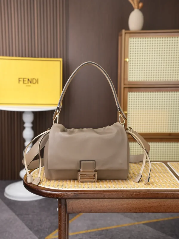 FENDI Leather Shoulder Bag image 1