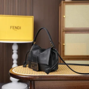 FENDI Mamma Baguette Leather Bag image 1