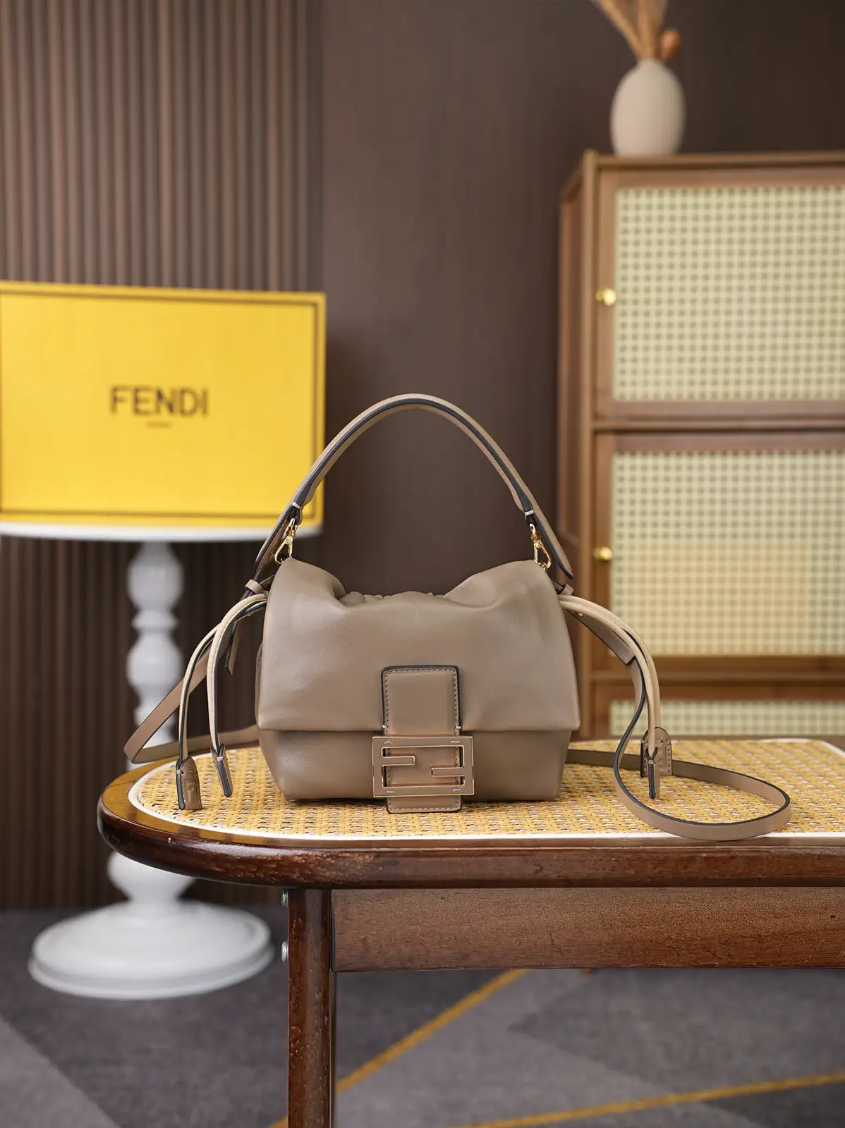 FENDI Mamma Baguette Top Handle Bag image 1