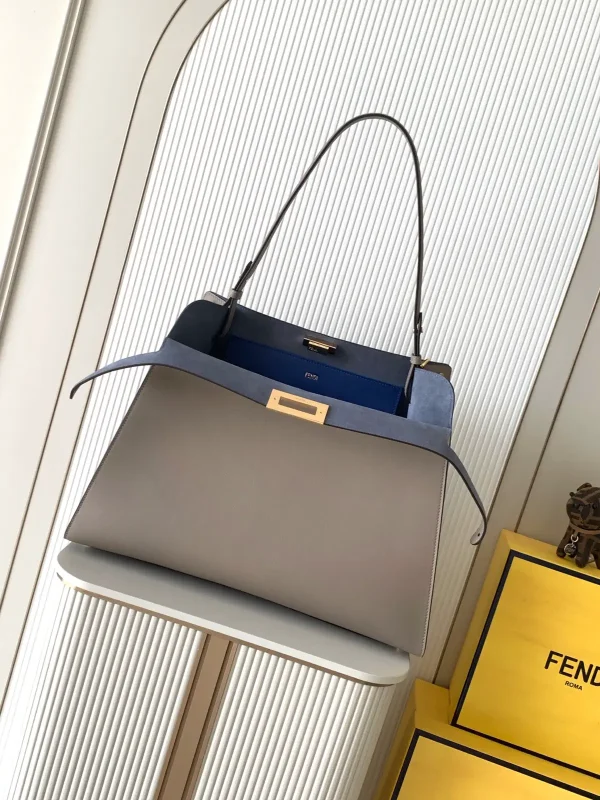 FENDI Leather Shoulder Bag image 1