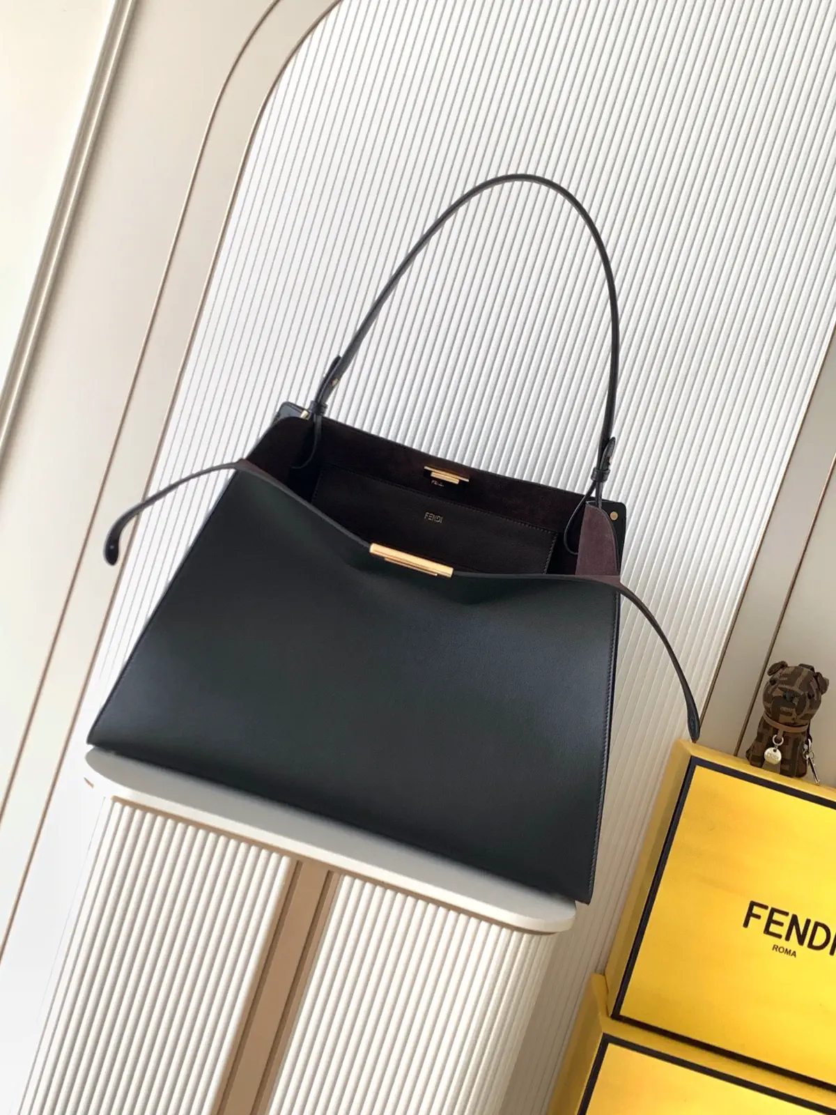 FENDI Leather Shoulder Bag image 1
