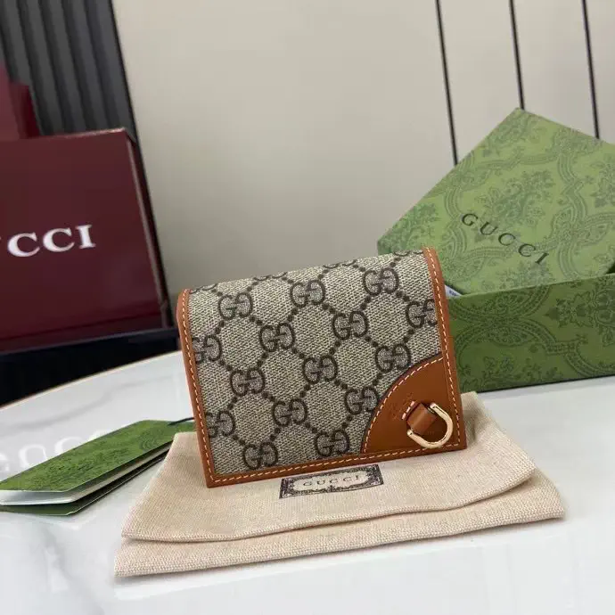 Gucci GG Emblem Mini Wallet image 1