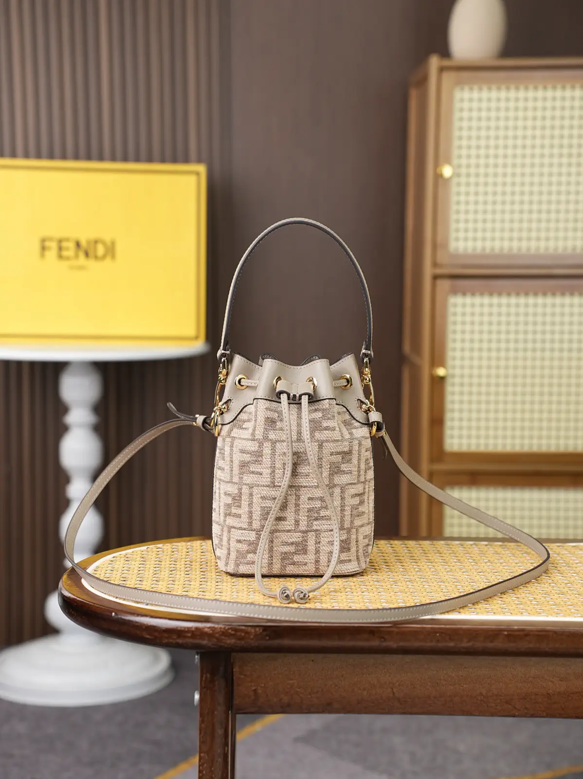 FENDI Mon Tresor Bucket Bag image 1