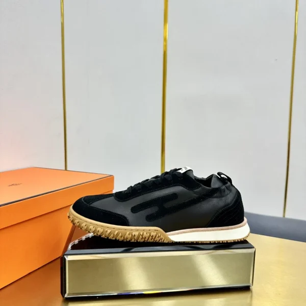 Hermes Deep Series Couple White Casual Skate Shoes image 1
