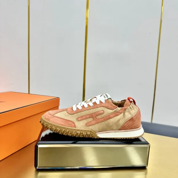 Hermes Deep Series Couple White Casual Skate Shoes image 1