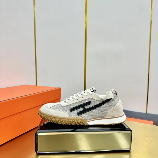 Hermes Deep Series Couple White Casual Skate Shoes image 1