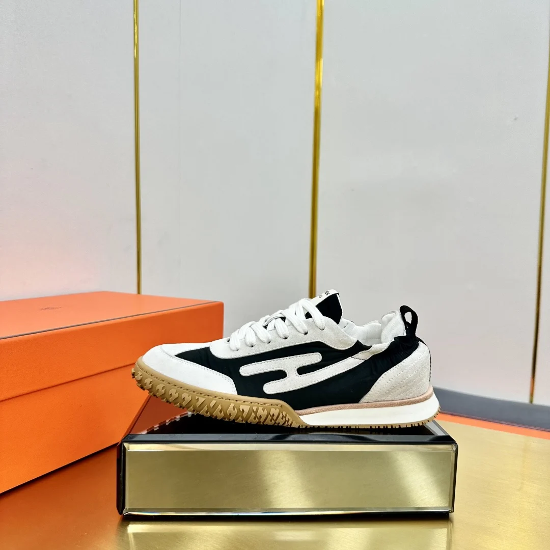 Hermes Deep Series White Casual Skate Shoes image 1