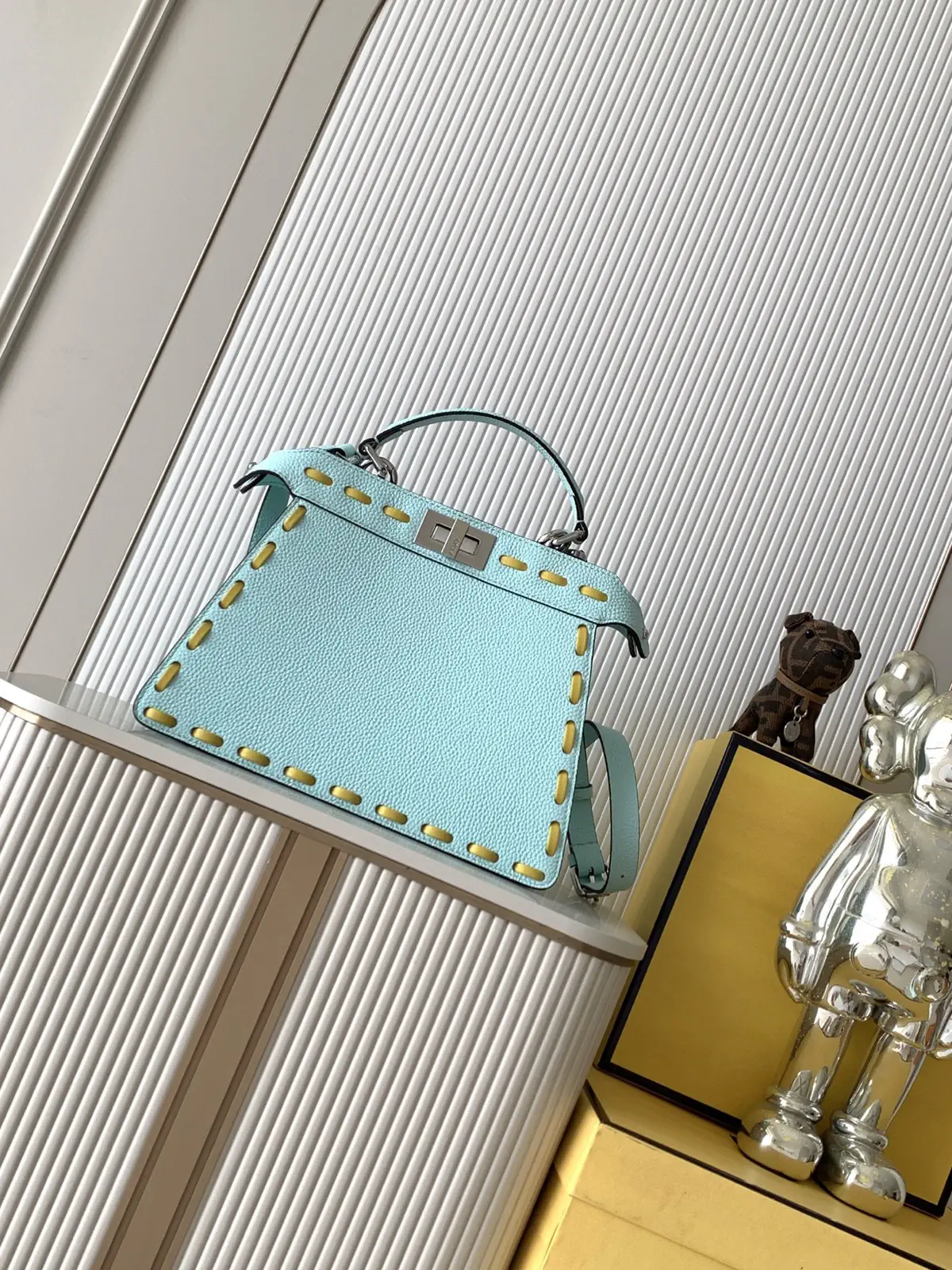 FENDI Peekaboo ISeeU Top Handle Bag image 1