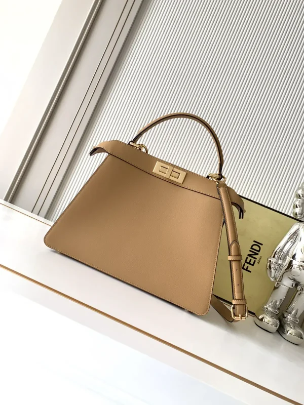 FENDI Peekaboo ISeeU Top Handle Bag image 1