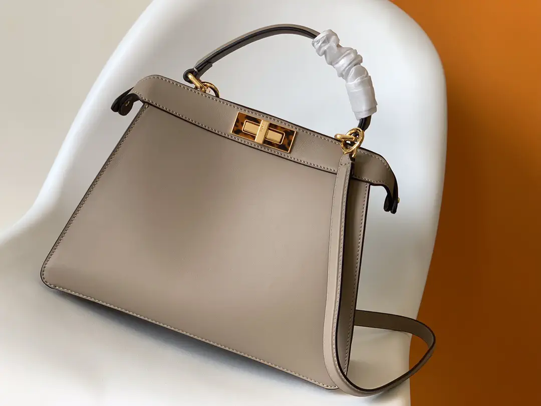 FENDI Peekaboo ISeeU Medium Top Handle Bag image 1