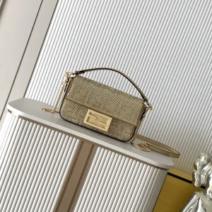 FENDI Baguette Shoulder Bag image 1