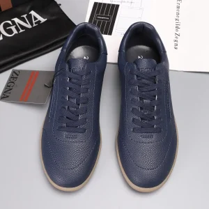 Men's Leather Casual Sneakers image 1