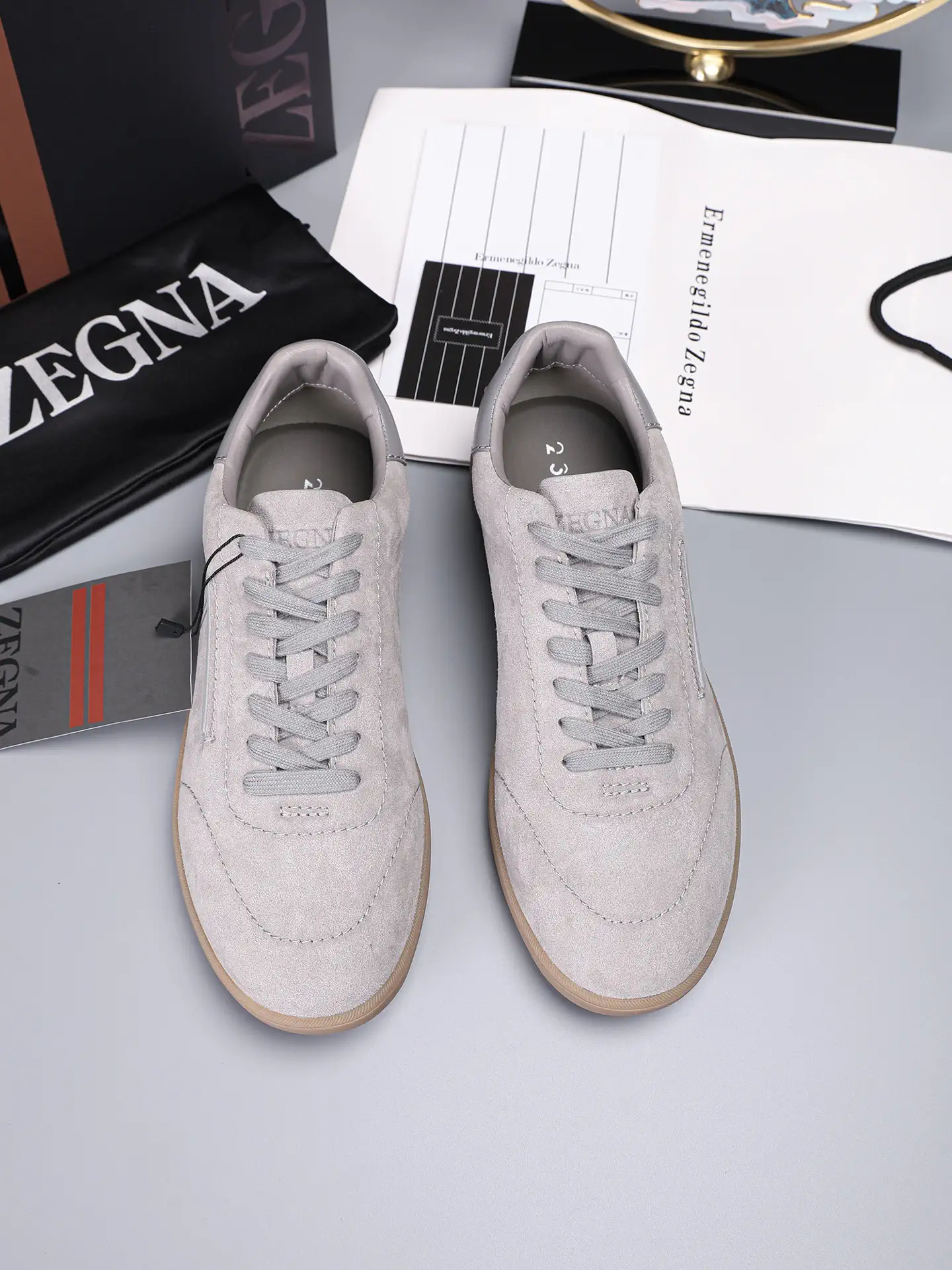Men's Suede Casual Sneakers image 1