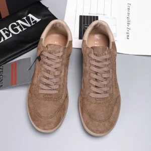 Men's Suede Casual Sneakers image 1