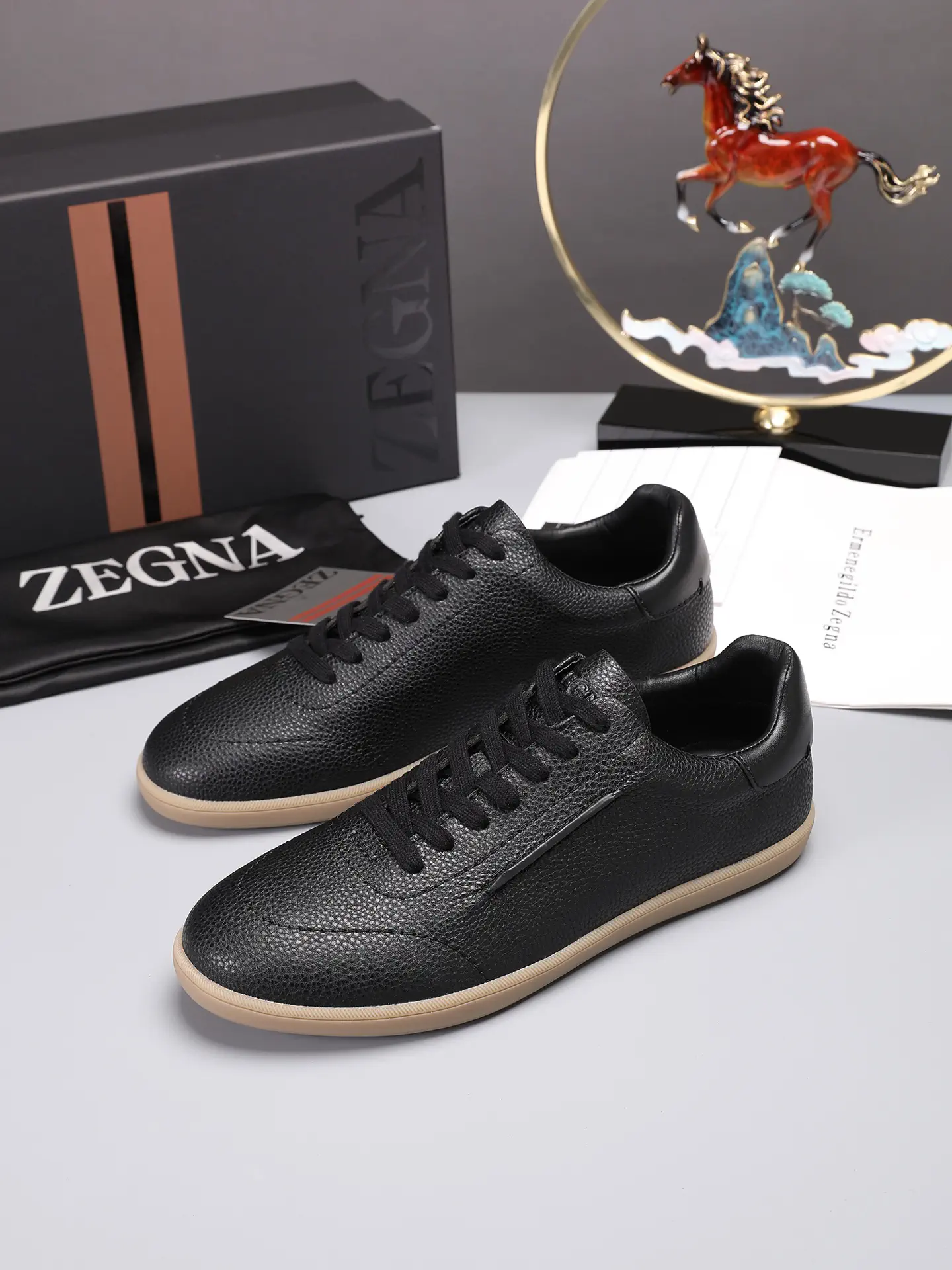 Men's Leather Casual Shoes image 1