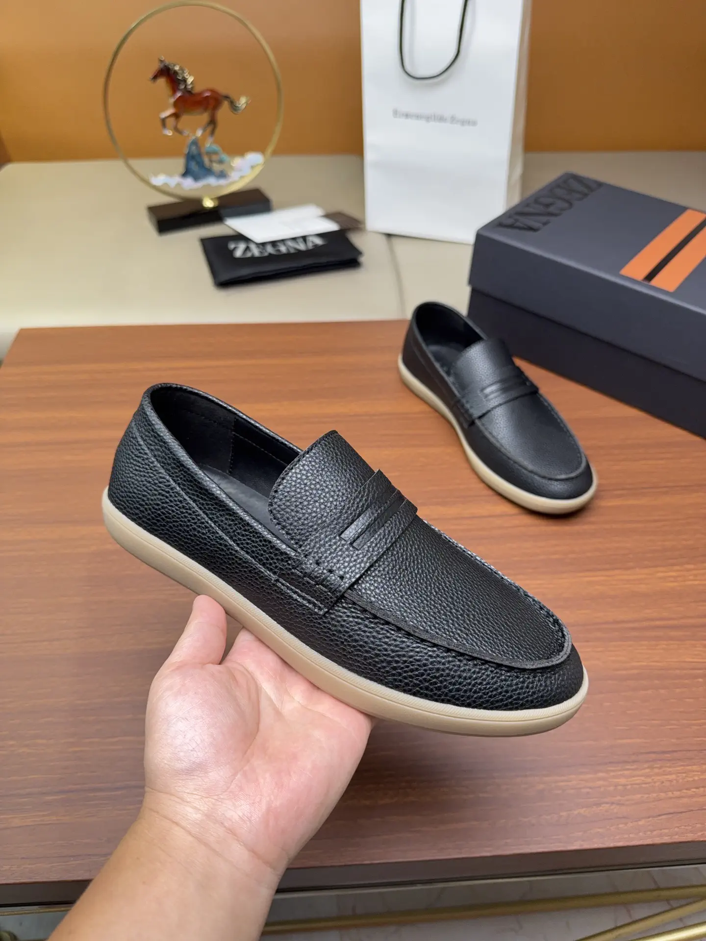 Men's Casual Loafer Shoes image 1