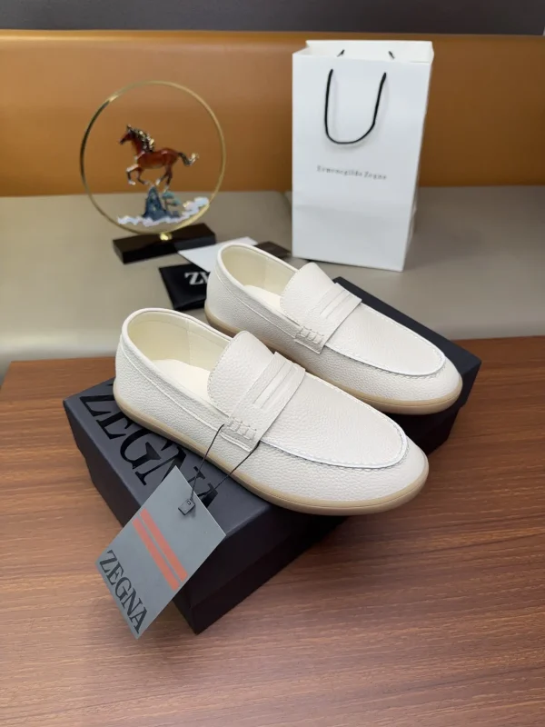 Men's Casual Loafer Shoes image 1