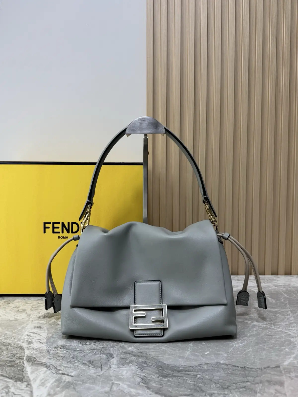 FENDI Mamma Baguette Shoulder Bag image 1