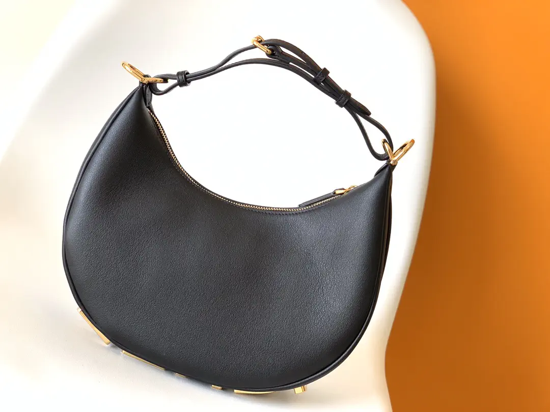 FENDI Fendgraphy Leather Shoulder Bag image 1