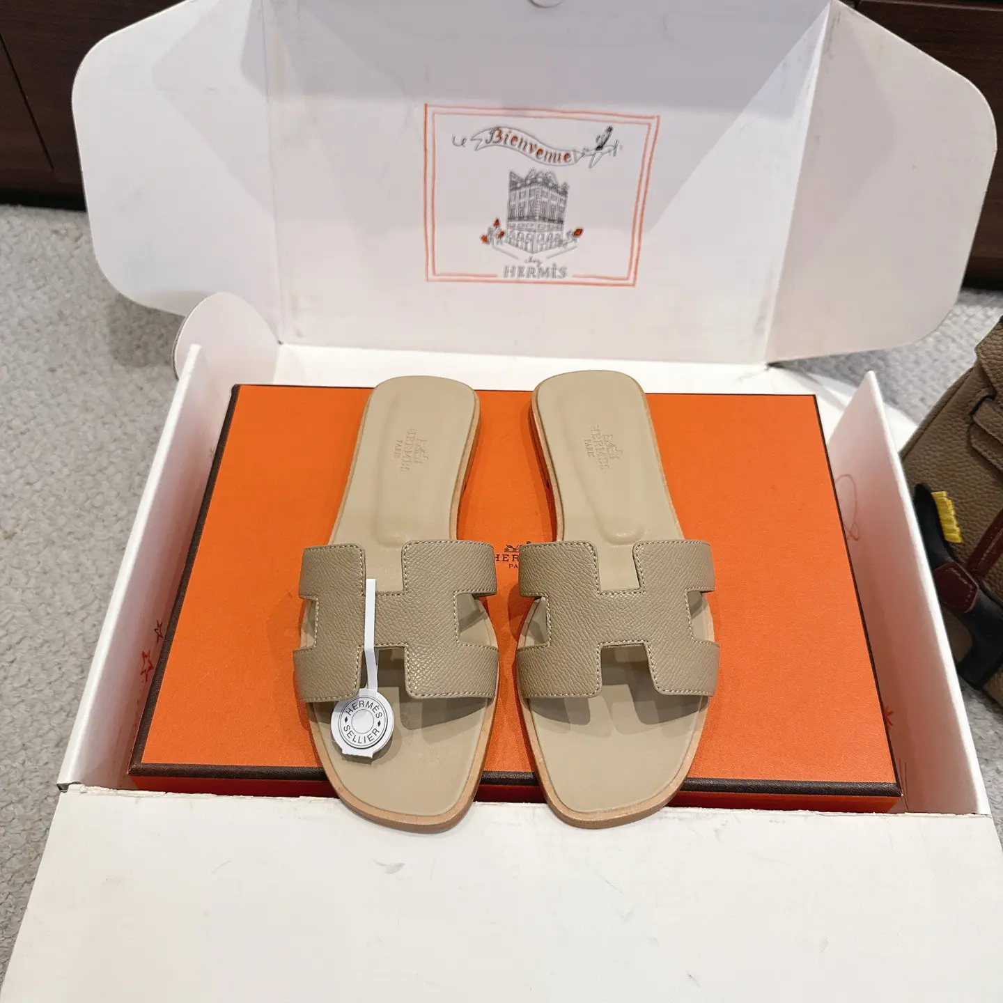 HOran Series Fashionable Versatile Shoes image 1