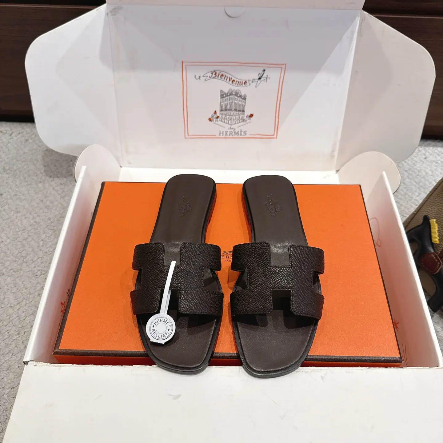 HOran Series Fashionable Shoes image 1