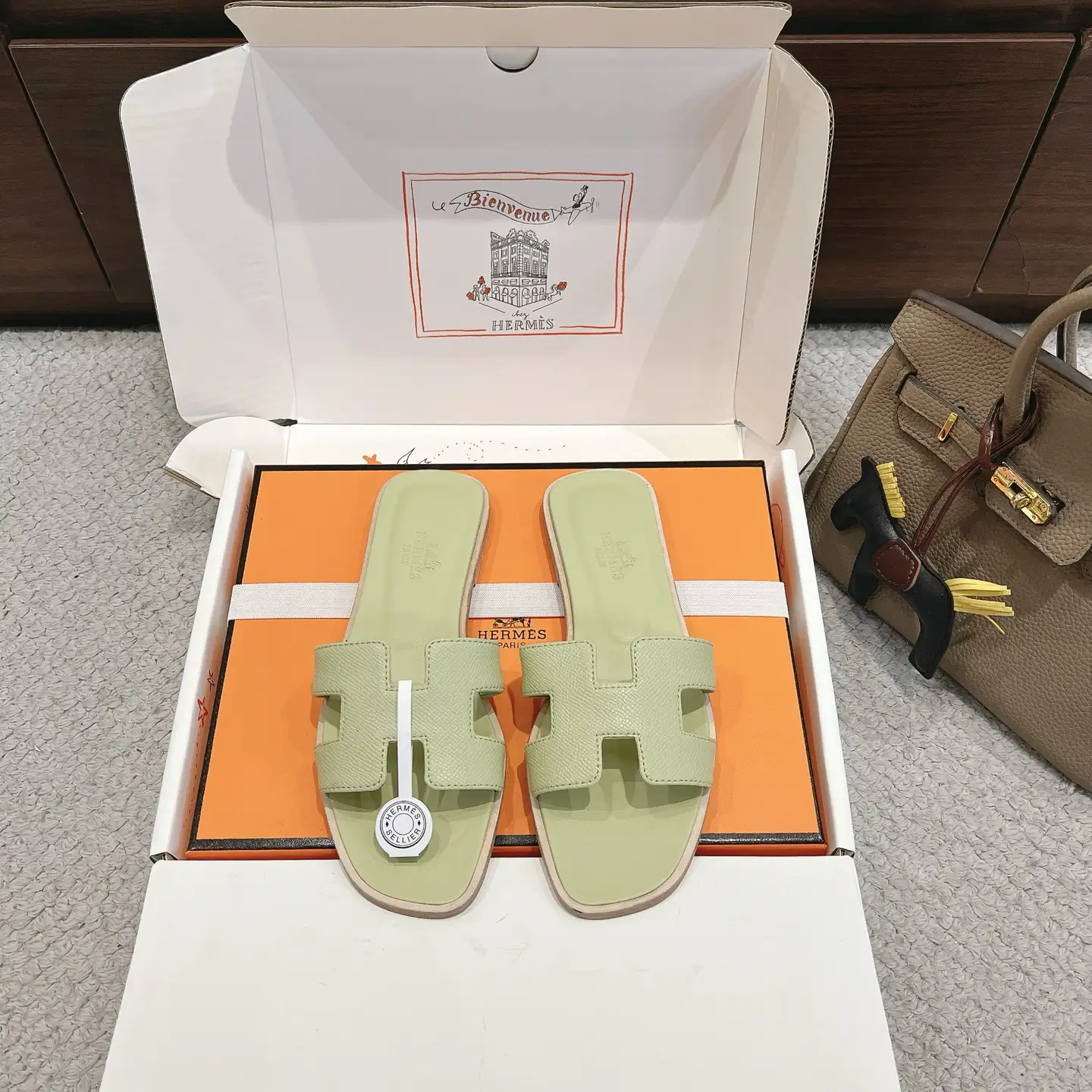 HOran Series Fashion Slippers image 1