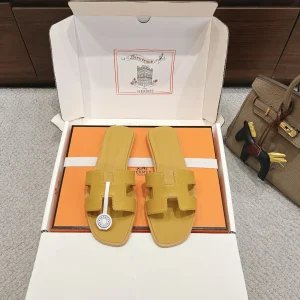 HOran Series Fashion Slippers image 1