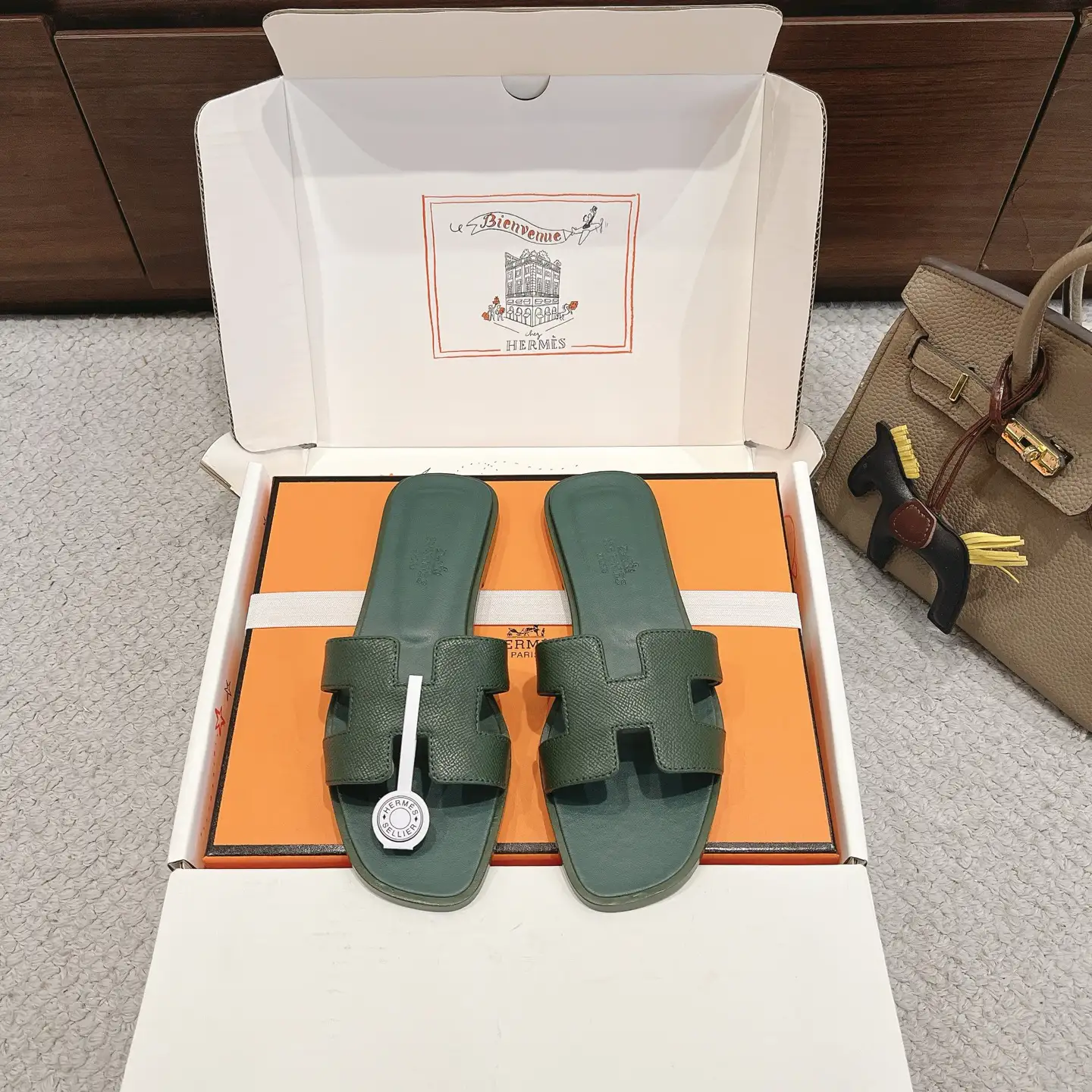 HOran Series Fashion Slippers image 1