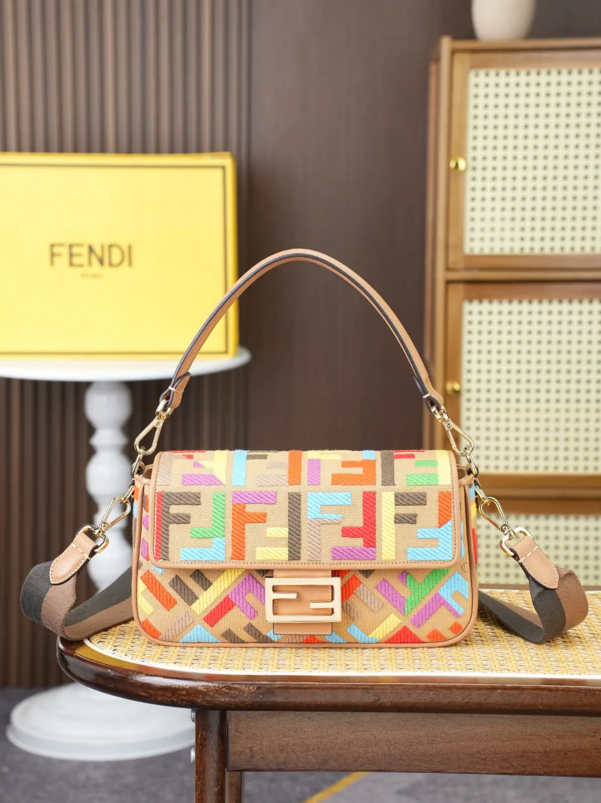 FENDI Baguette Shoulder Bag image 1