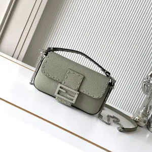 FENDI Baguette Shoulder Bag image 1