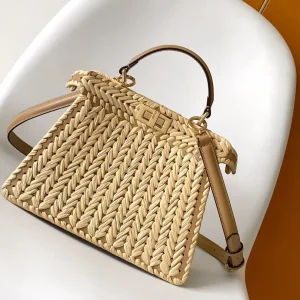 FENDI Peekaboo ISeeU Top Handle Bag image 1