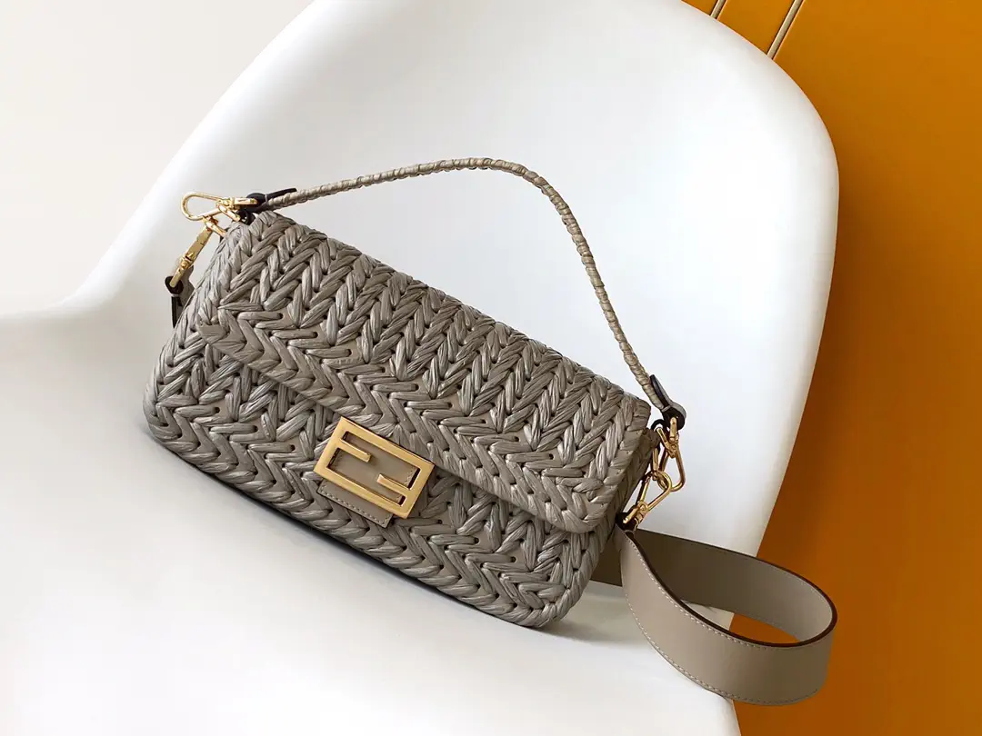 FENDI Baguette Woven Shoulder Bag image 1